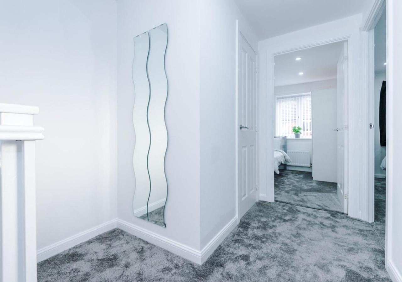Luxury 3 Bedroom House Close To Manchester Center Exteriör bild
