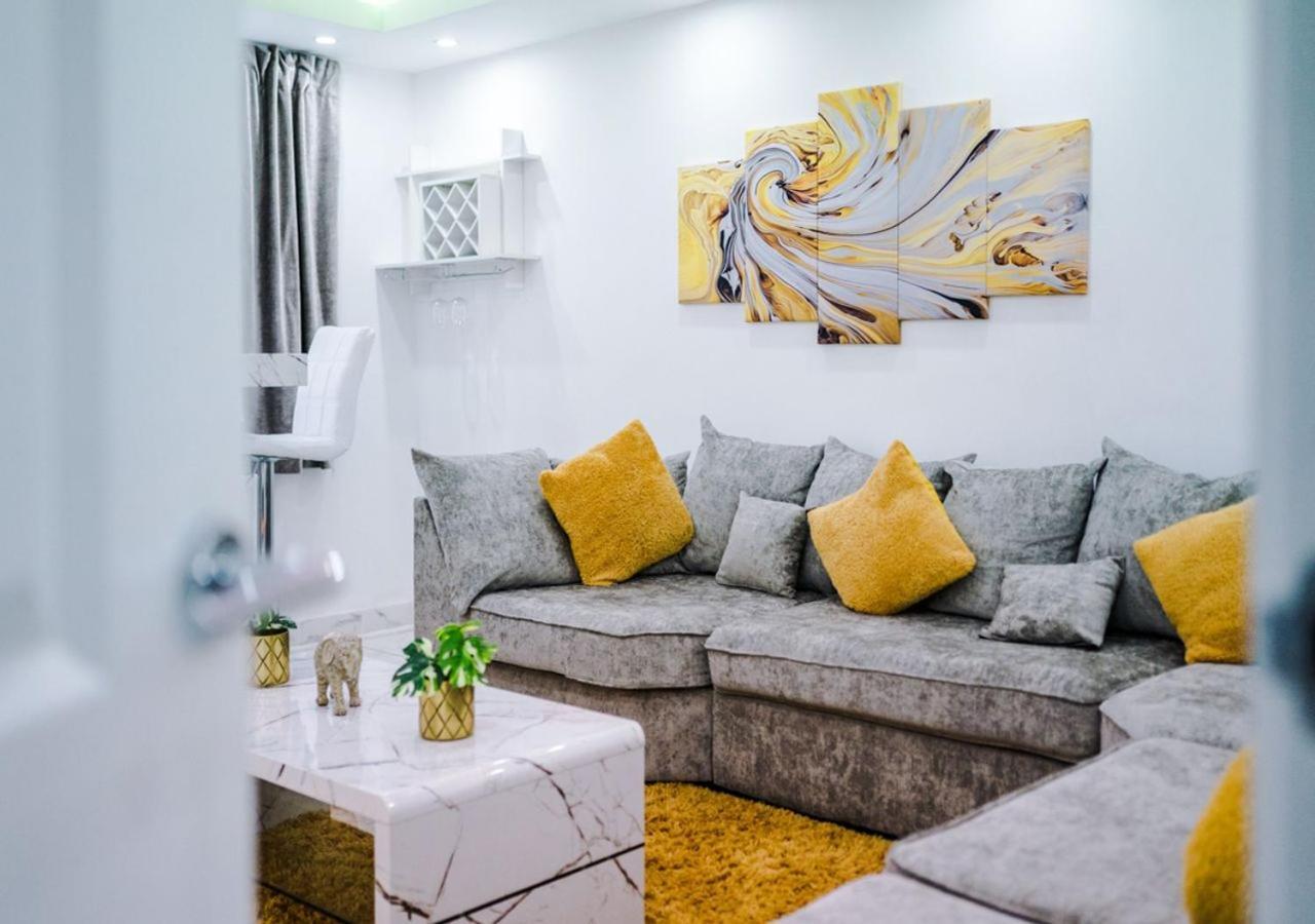 Luxury 3 Bedroom House Close To Manchester Center Exteriör bild